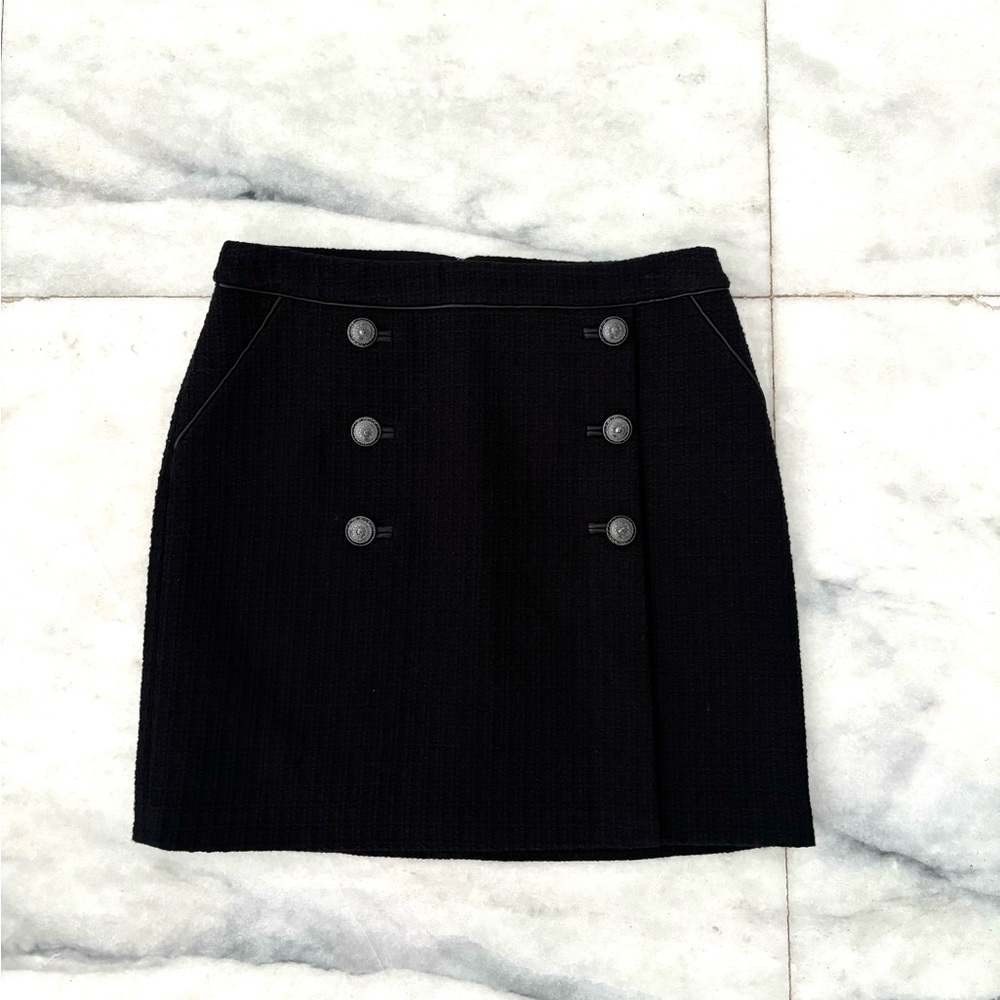 White House Black Market Uniform Boot Skirt Black Tweed Buttons Size 4 NWT